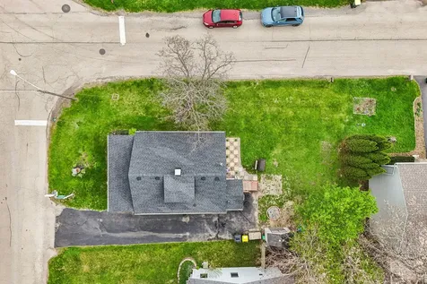 316 Lily Lane Lakemoor IL 60051