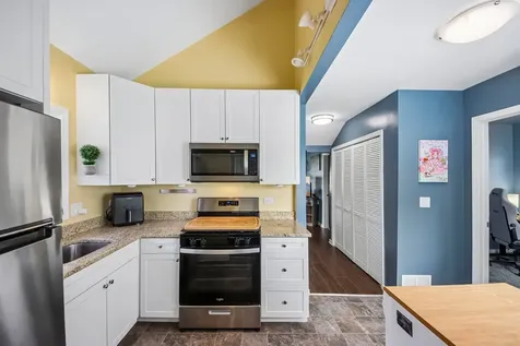 316 Lily Lane Lakemoor IL 60051