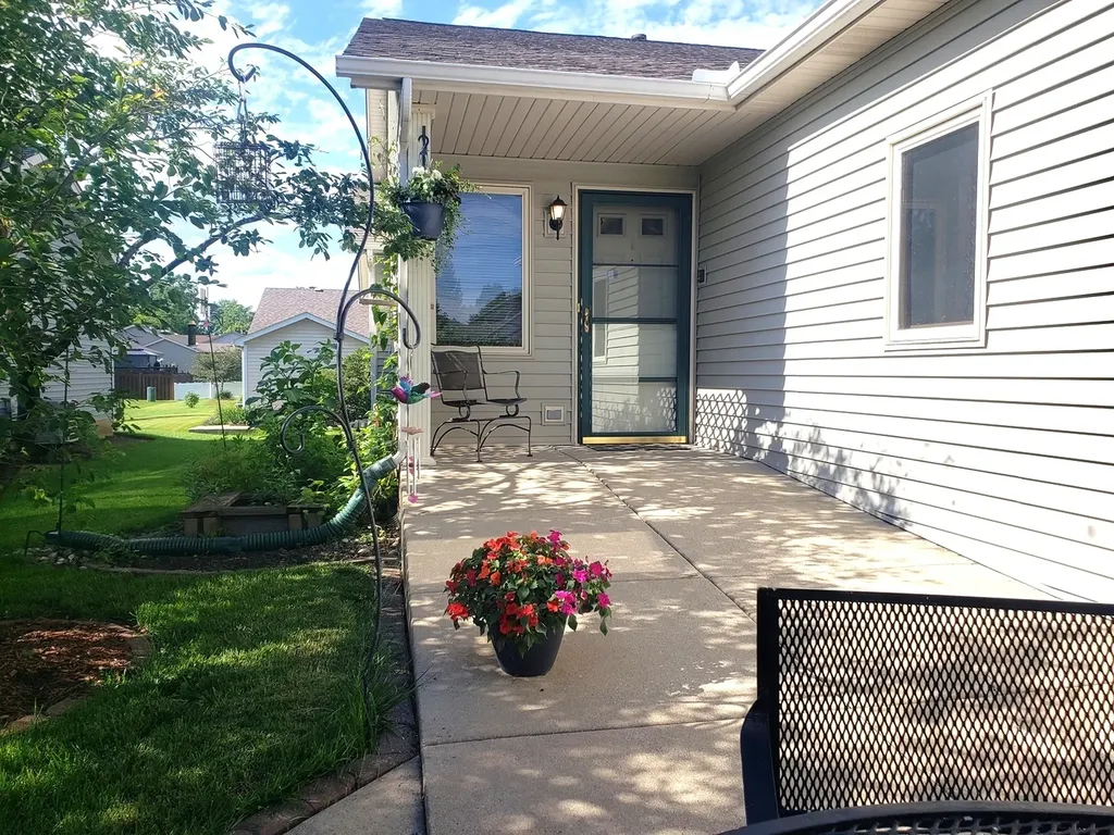 50 South Juniper Drive North Aurora IL 60542