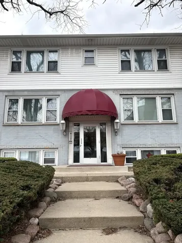 9507 Kelvin Lane Schiller Park IL 60176