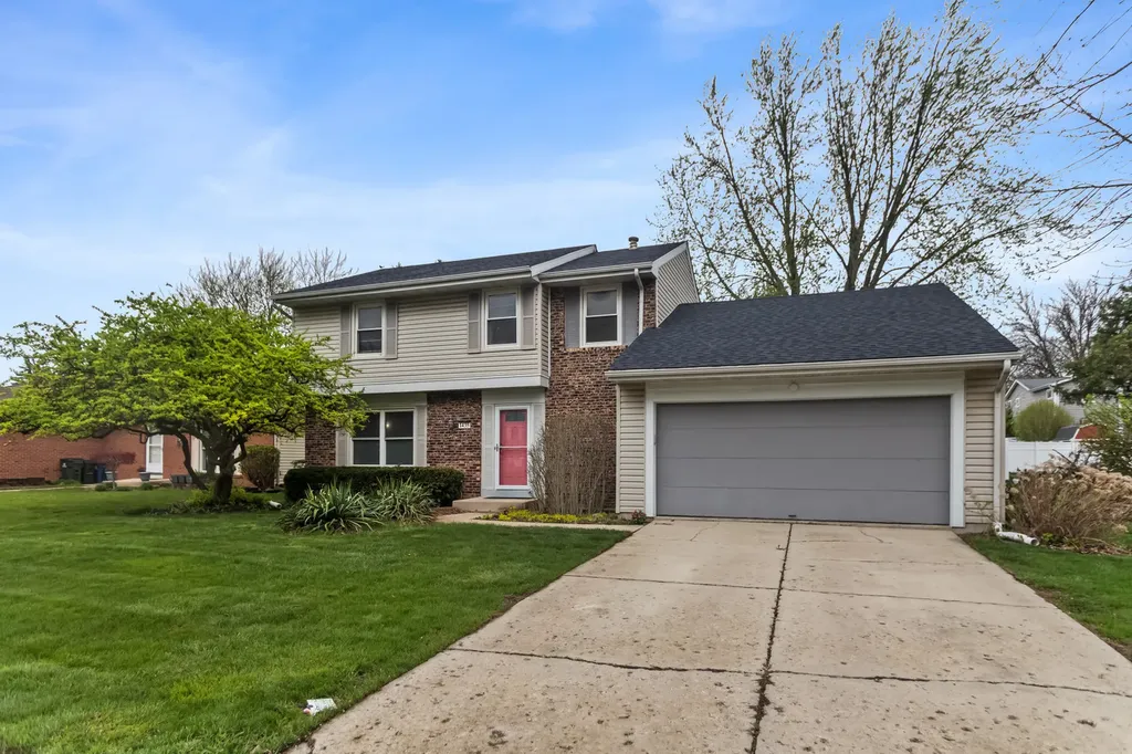 1435 Sunnybrook Drive Naperville IL 60540