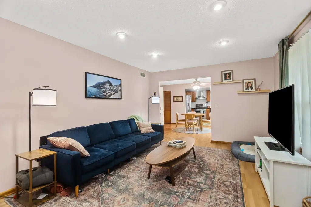 1435 Sunnybrook Drive Naperville IL 60540