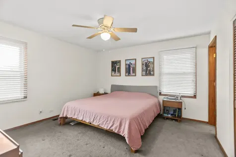 1435 Sunnybrook Drive Naperville IL 60540