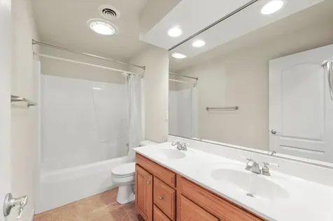 1818 Benodot Street Champaign IL 61822