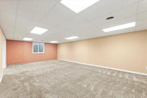 1818 Benodot Street Champaign IL 61822
