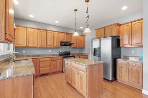 1818 Benodot Street Champaign IL 61822