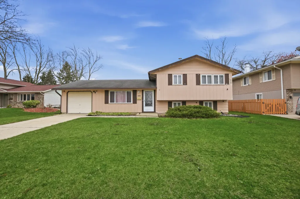 1133 Perth Drive Schaumburg IL 60194