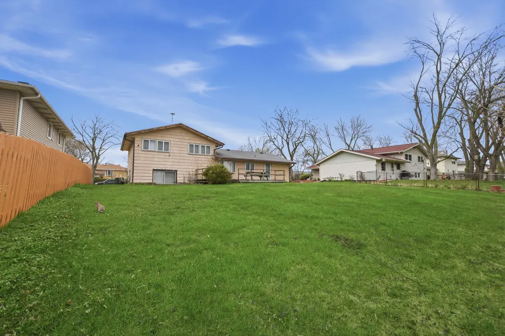 1133 Perth Drive Schaumburg IL 60194