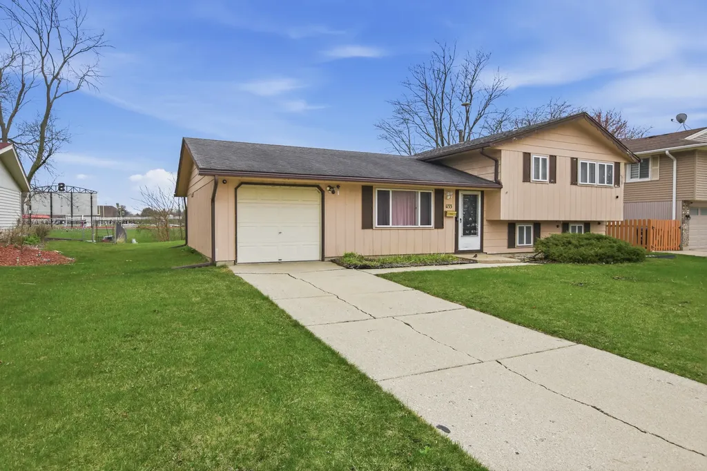 1133 Perth Drive Schaumburg IL 60194