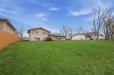 1133 Perth Drive Schaumburg IL 60194