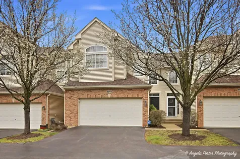 6044 Canterbury Lane Hoffman Estates IL 60192