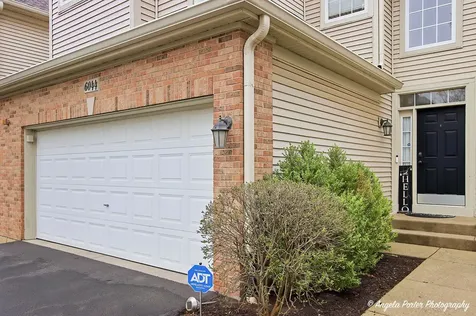 6044 Canterbury Lane Hoffman Estates IL 60192
