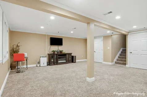 6044 Canterbury Lane Hoffman Estates IL 60192