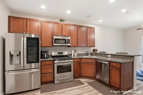 6044 Canterbury Lane Hoffman Estates IL 60192