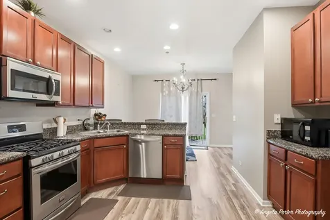 6044 Canterbury Lane Hoffman Estates IL 60192