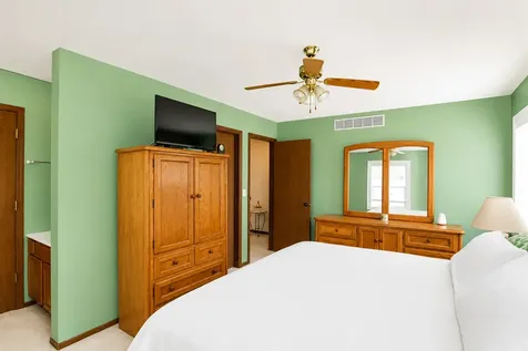 1865 Victor Lane Hanover Park IL 60133