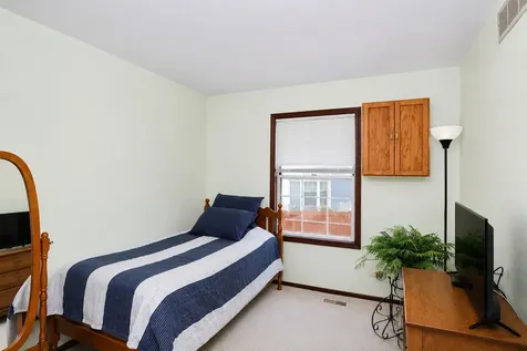 1865 Victor Lane Hanover Park IL 60133