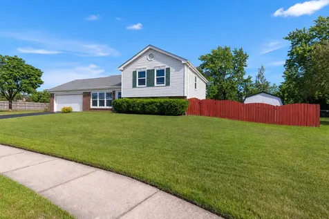 1865 Victor Lane Hanover Park IL 60133