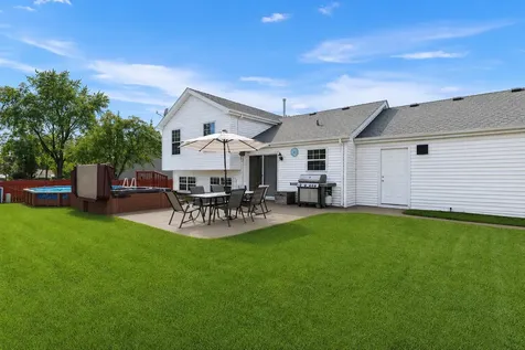 1865 Victor Lane Hanover Park IL 60133
