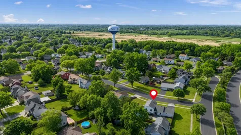 1865 Victor Lane Hanover Park IL 60133