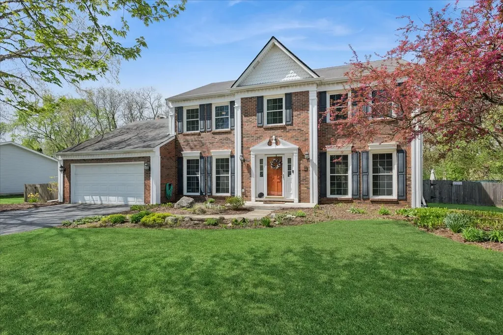 2209 Mecan Drive Naperville IL 60564