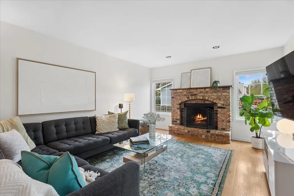 2209 Mecan Drive Naperville IL 60564