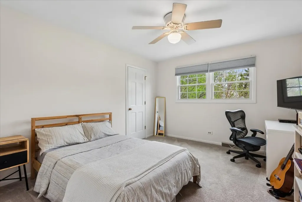 2209 Mecan Drive Naperville IL 60564