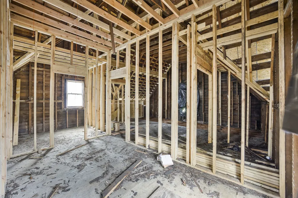 12108 South Parnell Avenue Chicago IL 60628