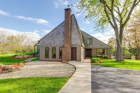 25854 West Nippersink Road Round Lake IL 60073