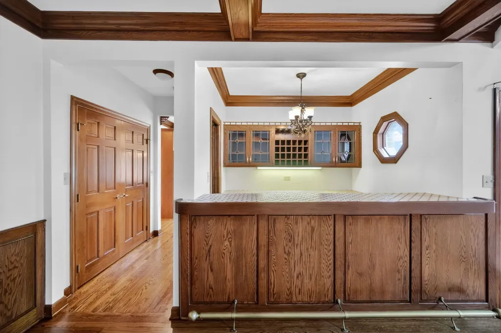 355 Trinity Lane Oak Brook IL 60523