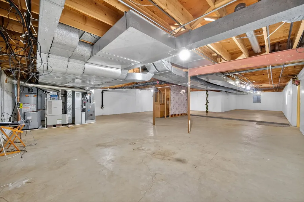 355 Trinity Lane Oak Brook IL 60523