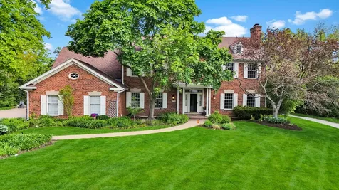 355 Trinity Lane Oak Brook IL 60523