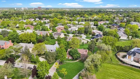 355 Trinity Lane Oak Brook IL 60523