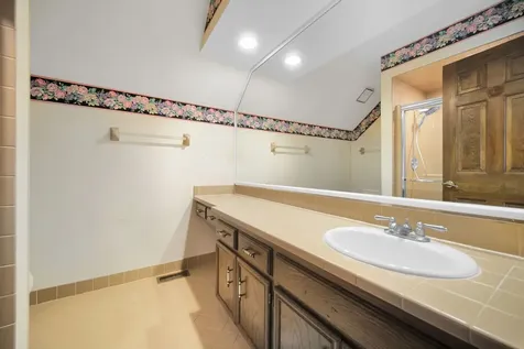 355 Trinity Lane Oak Brook IL 60523