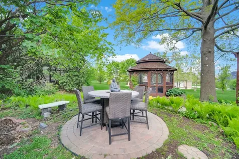 355 Trinity Lane Oak Brook IL 60523