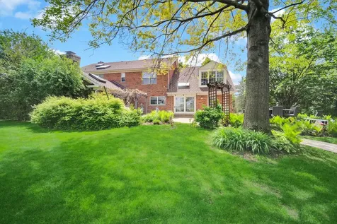 355 Trinity Lane Oak Brook IL 60523