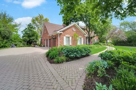 355 Trinity Lane Oak Brook IL 60523
