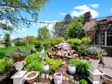 355 Trinity Lane Oak Brook IL 60523