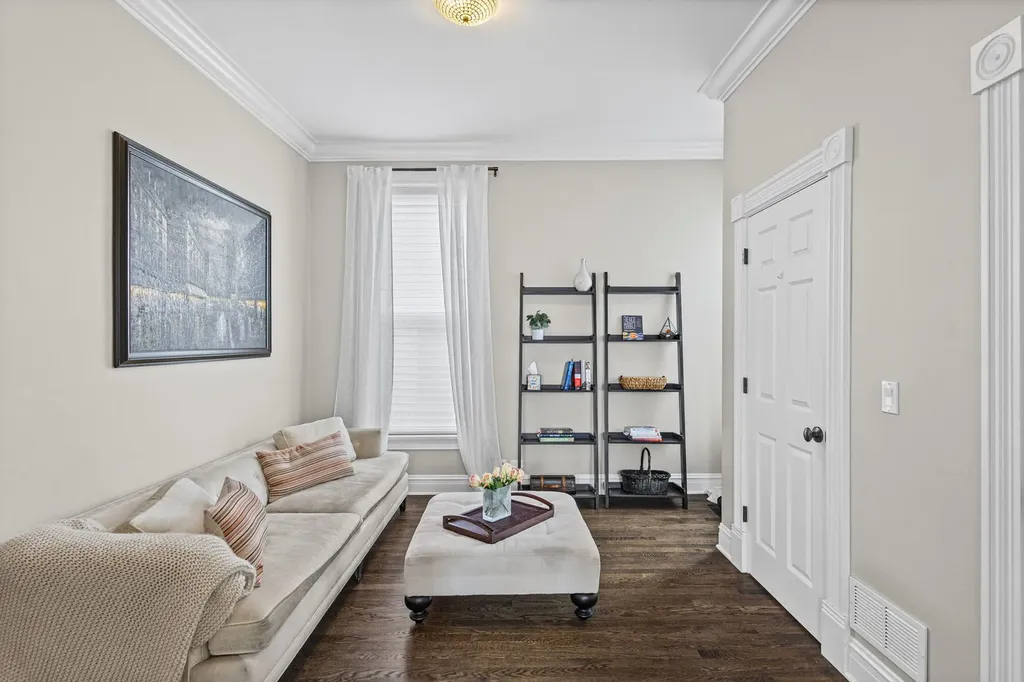 4916 South Blackstone Avenue Chicago IL 60615