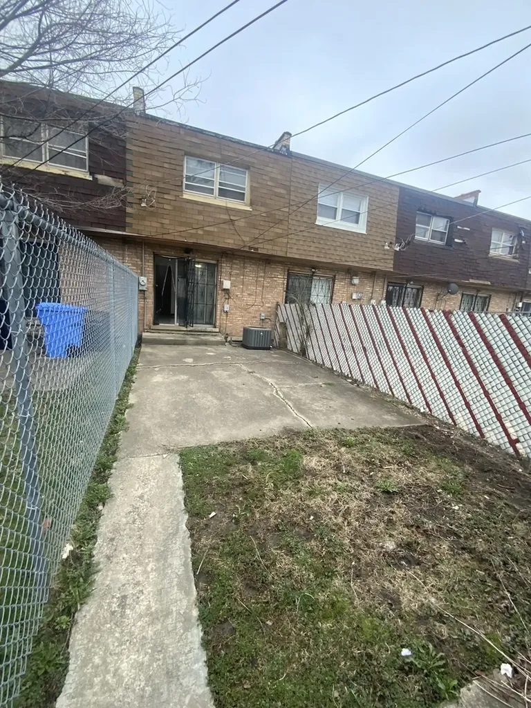 9620 South Halsted Street Chicago IL 60628