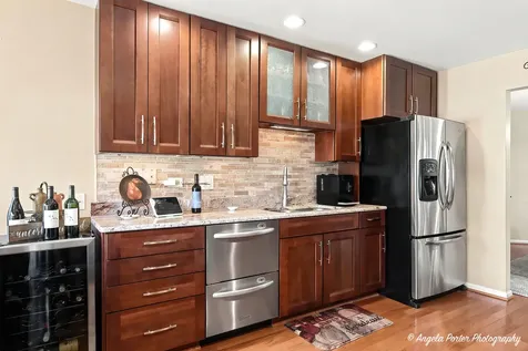 910 Sweetflower Drive Hoffman Estates IL 60169