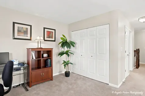 910 Sweetflower Drive Hoffman Estates IL 60169