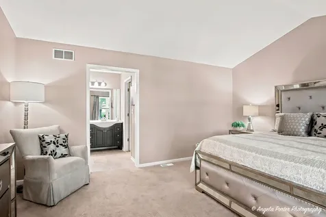 910 Sweetflower Drive Hoffman Estates IL 60169