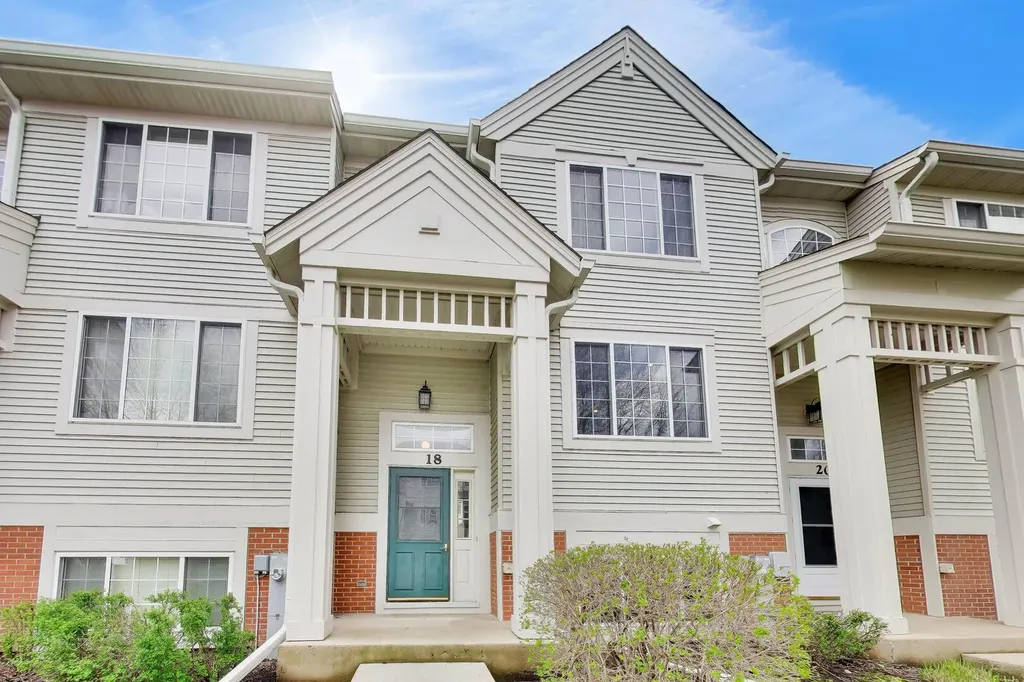 18 New Haven Drive Cary IL 60013