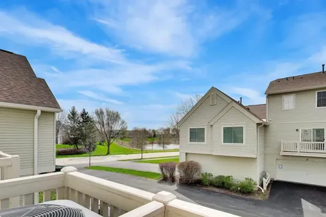 18 New Haven Drive Cary IL 60013