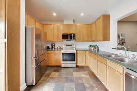 18 New Haven Drive Cary IL 60013