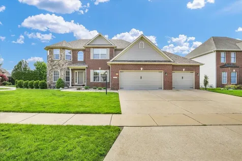 1821 Benodot Street Champaign IL 61822