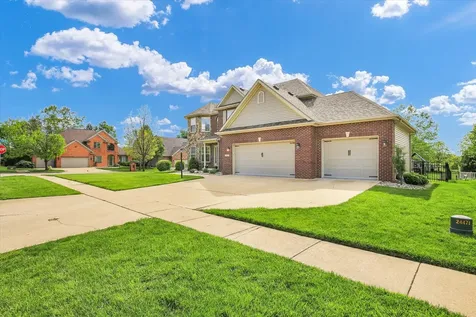 1821 Benodot Street Champaign IL 61822