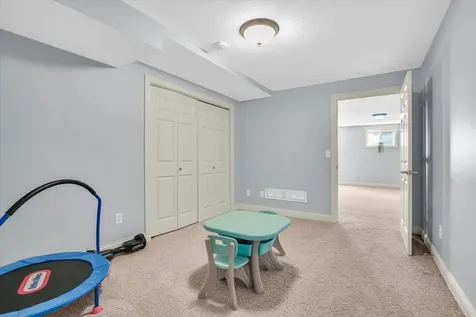 1821 Benodot Street Champaign IL 61822