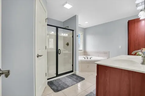 1821 Benodot Street Champaign IL 61822